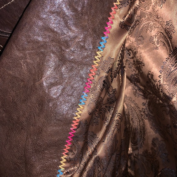 Danier leather jacket - Picture 7 of 9